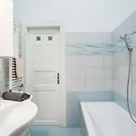 Bpr Turquoise Simplicity Budapest