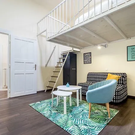 Bpr Turquoise Simplicity 부다페스트