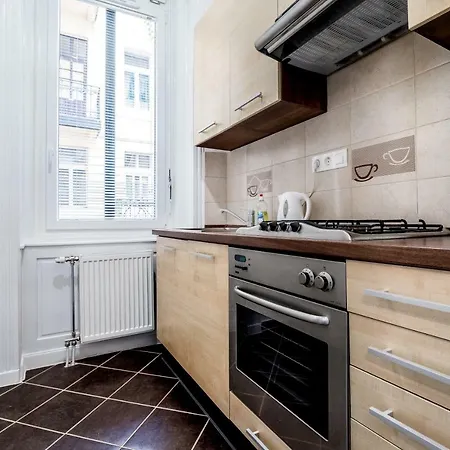 Bpr Turquoise Simplicity Apartamento Budapeste